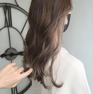 ロング カラー 赤松 摩美のヘアスタイル