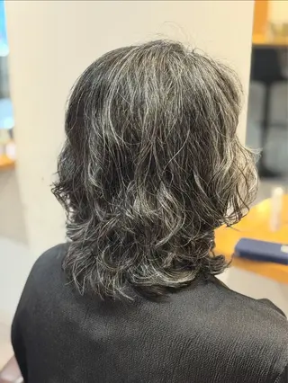 ミディアム パーマ MIA 菅原のヘアスタイル