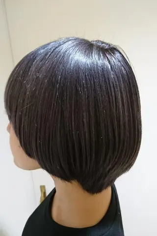 ショート カラー 寺島 伸のヘアスタイル