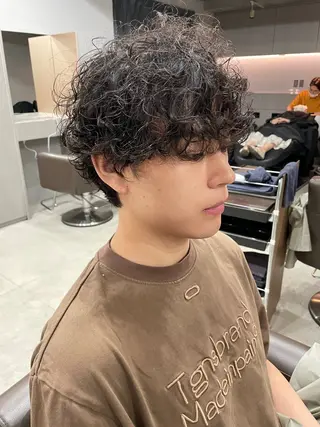 ショート パーマ メンズ 吉田一輝 外国人パーマのヘアスタイル