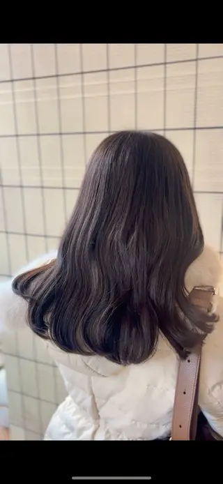 ロング カラー ELLE&SALLY Tamoriのヘアスタイル