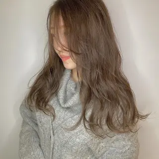 カラー nable.所属・栗林 実莉のネイルデザイン