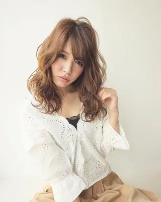 カラー due hair 京都駅前店 MILBON オージュア認定サロン【デューヘアー】所属・ハイトーンブリーチ 土坂　由志【京都】のヘアスタイル