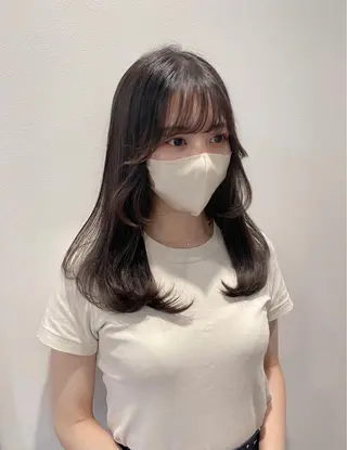 ミディアム 銀座／レイヤーカット 🤍内野すみれのヘアスタイル