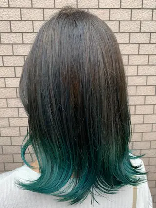 セミロング 透明感ハイライト◎ 伊藤夏海のヘアスタイル