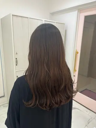 ロング カラー 新井 凪のヘアスタイル