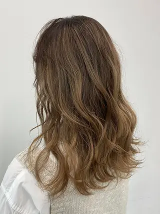 ミディアム カラー 【公式】amble luxe池袋東口🩷のヘアスタイル