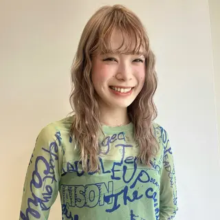 ロング カラー ベージュカラー⌇﻿ くびれヘア.𐙚心音のヘアスタイル