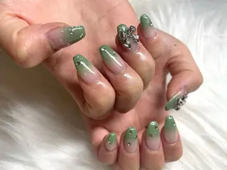 ネイル 橋田 有里奈のネイルデザイン