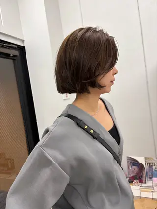 ショート カラー yuria /ボブ/ レイヤー/三宮のヘアスタイル