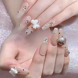 ネイル Queens テイのネイルデザイン