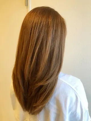 ロング カラー 横澤 愛里のヘアスタイル