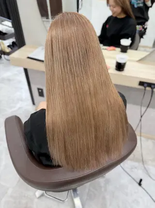 ロング カラー KEEN.所属・KEEN.渋沢/ ブリーチ/みなのヘアスタイル