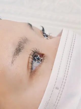 マツエク・マツパ La.fleur ラ.フルールのヘアスタイル