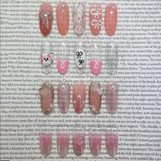 ネイル Nails by Purin🍮のネイルデザイン