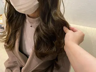 セミロング カラー Ate by little所属・青木 梢のヘアスタイル