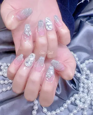ネイル She   Nail所属・ISA_ BELLAのネイルデザイン