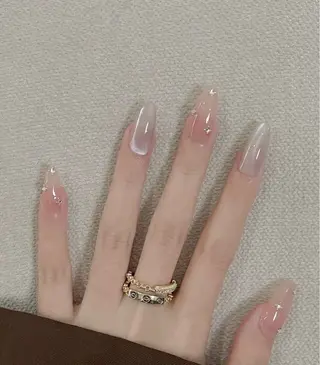 ネイル 高木 維麗絲のネイルデザイン