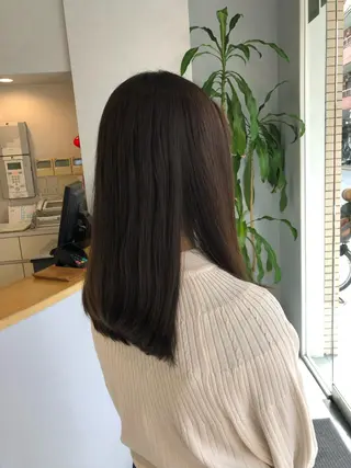 セミロング 阿部 美咲のヘアスタイル