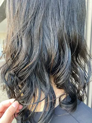 セミロング パーマ 多河 遥のヘアスタイル