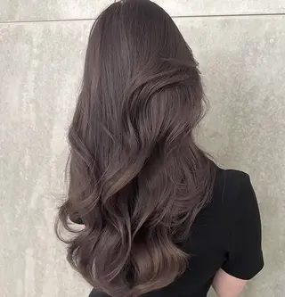 ロング カラー 透明感/韓国風 HIRARIのヘアスタイル