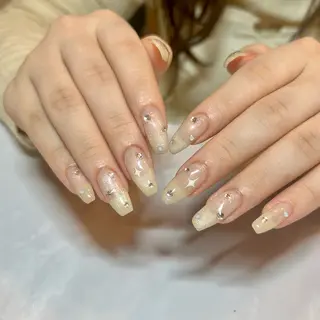 ネイル ⠀ loggy.のネイルデザイン