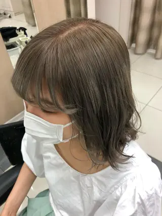 ミディアム カラー 渕向 克海のヘアスタイル