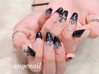 ネイル オーナーネイリスト MAKIのネイルデザイン