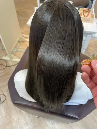 ロング パーマ 個室サロンLOUIMADNA栄店所属・髪質改善美容師 個室サロン白金厚哉のヘアスタイル