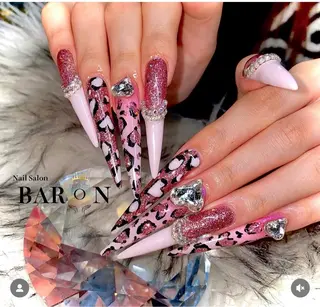 ネイル YOSHINO ♛︎BARON♛︎のネイルデザイン