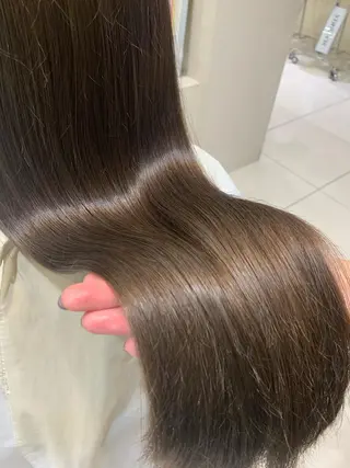 ロング ☃️顔周りレイヤー グレージュSHUTOのヘアスタイル