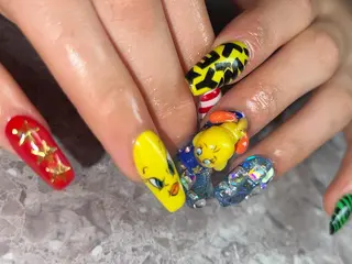 セミロング ONIKA Nail 青山通り店所属・ONIKA Nail 表参道A4徒歩2分のネイルデザイン