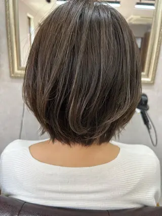 ショート カラー Lien 深井店のヘアスタイル