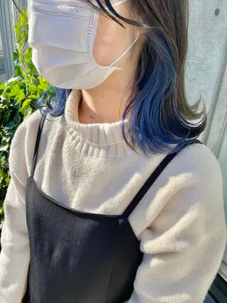 ミディアム カラー エクステ／インナー カラー 礒野朱里のヘアスタイル