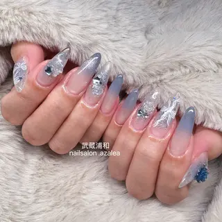 ネイル R inのネイルデザイン