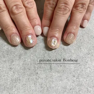 ネイル BONHEUR Annaのネイルデザイン