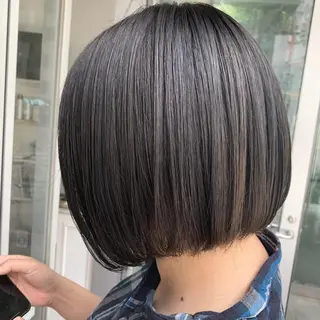 ミディアム カラー fio マナミのヘアスタイル