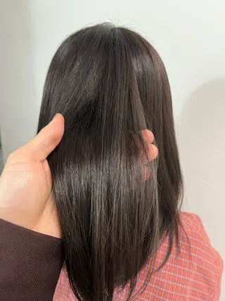 セミロング カラー ambiente所属・前野 祥太のヘアスタイル