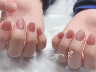 ネイル 芦辺 香奈のネイルデザイン