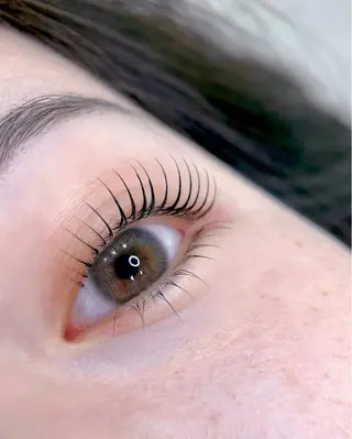 パーマ Beauty Salon COCO所属・小山 佳奈のマツエク・マツパデザイン