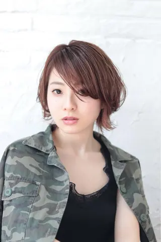 ショート カラー しが りょーたのヘアスタイル