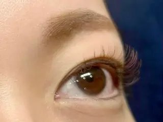 マツエク・マツパ OYAYUBIHIME八幡店所属・カワベ ルイのマツエク・マツパデザイン