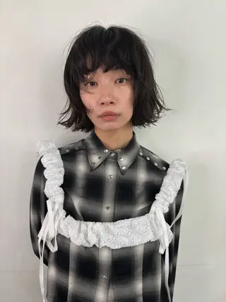 ショート 柔らかストレートと ツヤカラー/和田陽向のヘアスタイル