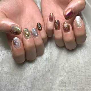 ネイル repos~ルポ~所属・里見 麗のネイルデザイン