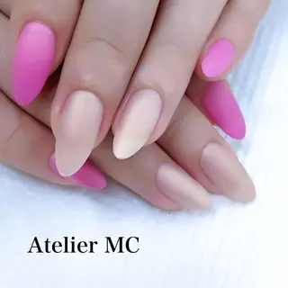 ネイル アトリエ エムシー 【新富町・東銀座】のネイルデザイン