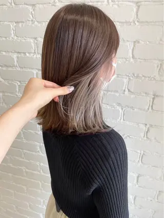 ミディアム 💫レイヤーカット 💫ブリーチ💫サキのヘアスタイル