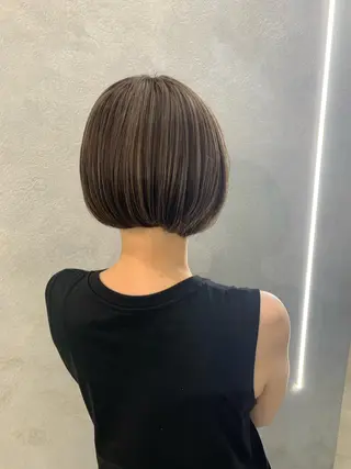 ショート カラー kanon hair所属・新木 愛花のヘアスタイル