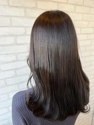 ロング カラー 石崎 真維のヘアスタイル