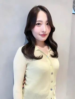 セミロング カラー ワンホン/韓国ヘア 🤍amiのヘアスタイル