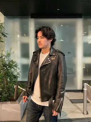 ミディアム パーマ メンズ 渡邉 和喜のヘアスタイル